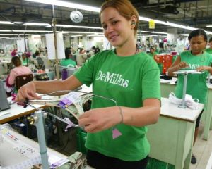 DEMILLUS VAGAS P/ AUXILIAR DE COZINHA, AUXILIAR DE PRODUÇÃO, MOTORISTA – R$ 1.309,00 – SEM EXPERIÊNCIA - RIO DE JANEIRO