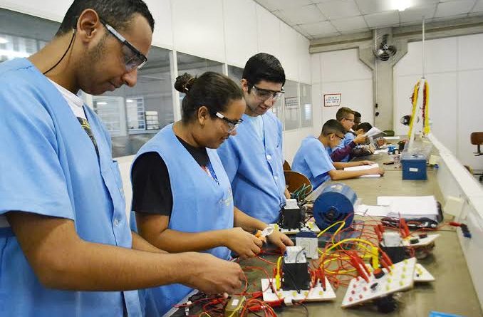 Auxiliar de Produção - Ter bom relacionamento interpessoal - Rio de Janeiro 