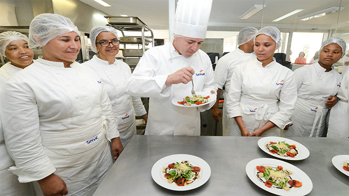 Cozinheiro - Criar novas opções de cardápio - Rio de Janeiro 