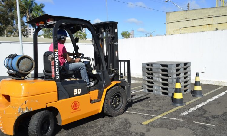 Operador de Empilhadeira - Ter pontualidade - Rio de Janeiro 