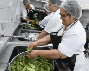 Saladeiro - Preparo de alimentos - Rio de Janeiro 