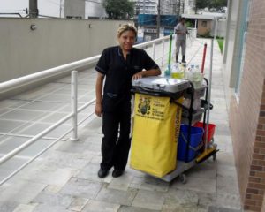 Auxiliar de Serviços Gerais - Trabalhar em equipe - Rio de Janeiro 