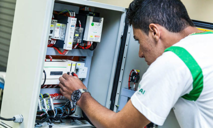 Técnico em Eletrônica - Trabalhar em equipe - Rio de Janeiro 