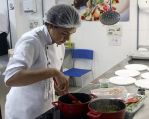 Cozinheiro - Efetuar o preparo das refeições - Rio de Janeiro 