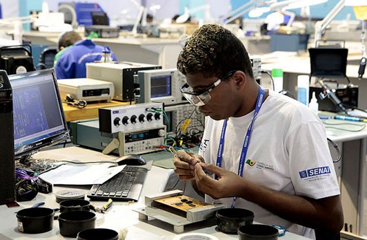 Técnico em Eletrônica, Operador de Logística - Salário + Benefícios - Trabalhar em equipe, conhecimentos em ferramentas - Rio de Janeiro 