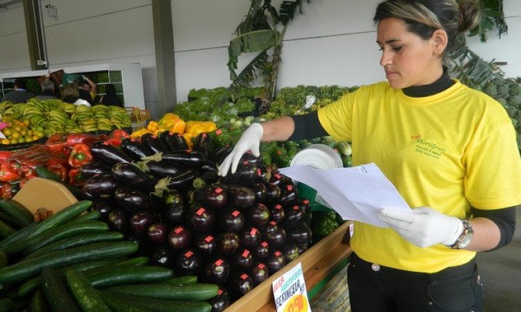 Repositor de Hortifruti, Auxiliar de DP - R$ 1.234,00 - Repor frutas nas prateleiras, ser proativo - Rio de Janeiro 