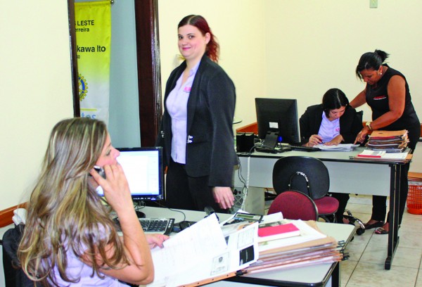 Auxiliar Administrativo, Operador de Perecíveis - R$ 1.250,18 - Atendimento ao cliente, rotinas de escritório - Rio de Janeiro