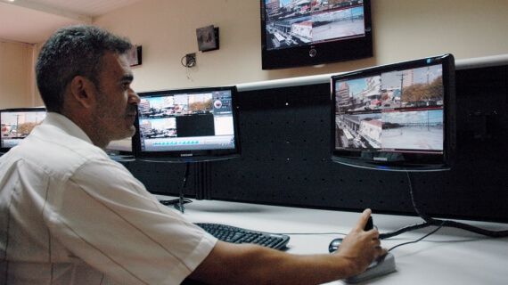Operador de CFTV, Cozinheiro - R$ 1.300,00 - Ser atencioso, atuar no monitoramento de câmeras - Rio de Janeiro 
