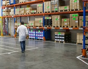 Armazenista, Subgerente - R$ 1.640,00 - Ser atencioso, atuar no armazenamento de mercadorias - Rio de Janeiro 