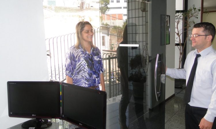 Técnico de TI, Porteiro - R$ 1.373,02 - Ter disponibilidade de horário, ser comunicativo - Rio de Janeiro