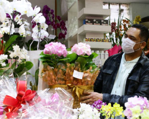 Florista, Frangueiro - R$ 1.600,00 - Ter disponibilidade de horário, conhecer flores diversas - Rio de Janeiro 