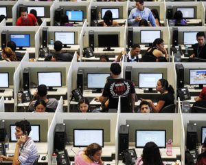 Call Center, Eletrotécnico - R$ 2.400,00 - Atender chamadas telefônicas, ter boa comunicação - Rio de Janeiro