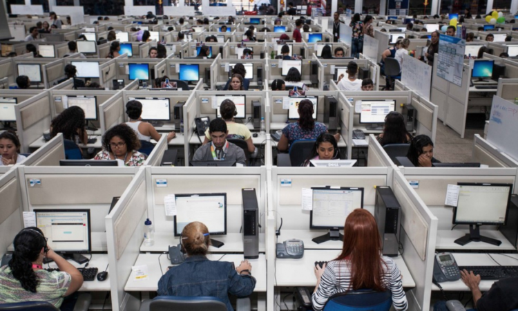 Atendente de Medicamentos, Operador de Telemarketing - R$ 1.250,00 - Atendimento em balcão, ter boa comunicação - Rio de Janeiro 