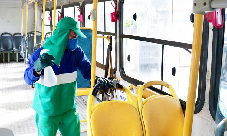 Servente de Limpeza de Ônibus, auxiliar de serviços gerais, caixa, vendedora - R$ 1.136,00 - com e sem experiencia - Rio de janeiro