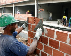 Pedreiro, Assistência de Condomínio - R$ 1.500,00 - Ter bom trabalho em equipe, lidar com rotinas de obras - Rio de Janeiro 