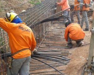 Vendedor, Servente de Obras - R$ 1.309,47 - Atendimento ao público, ter conhecimentos em eletricidade - Rio de Janeiro 