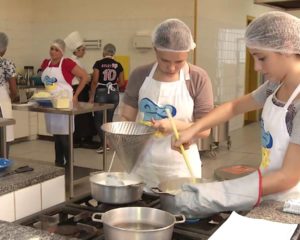 Auxiliar de Cozinha, Doméstica - R$ 1.200,00 - Trabalhar em escalas, ter bom relacionamento interpessoal - Rio de Janeiro 