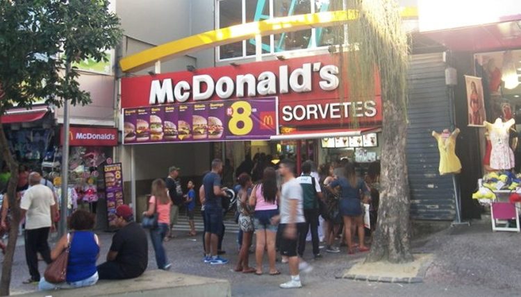 McDonald's vagas para atendente de restaurante, sorveteria - Rio de Janeiro 