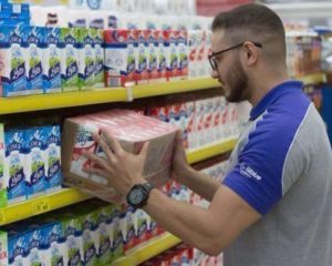 Açougueiro, Estoquista - R$ 1.700,00 - Conhecimentos em tipos de carnes, atendimento ao cliente - Rio de Janeiro 