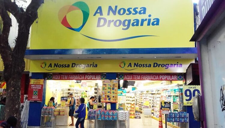 A Nossa Drogaria vagas para atendente de loja feminino, atendente de caixa - Rio de Janeiro 
